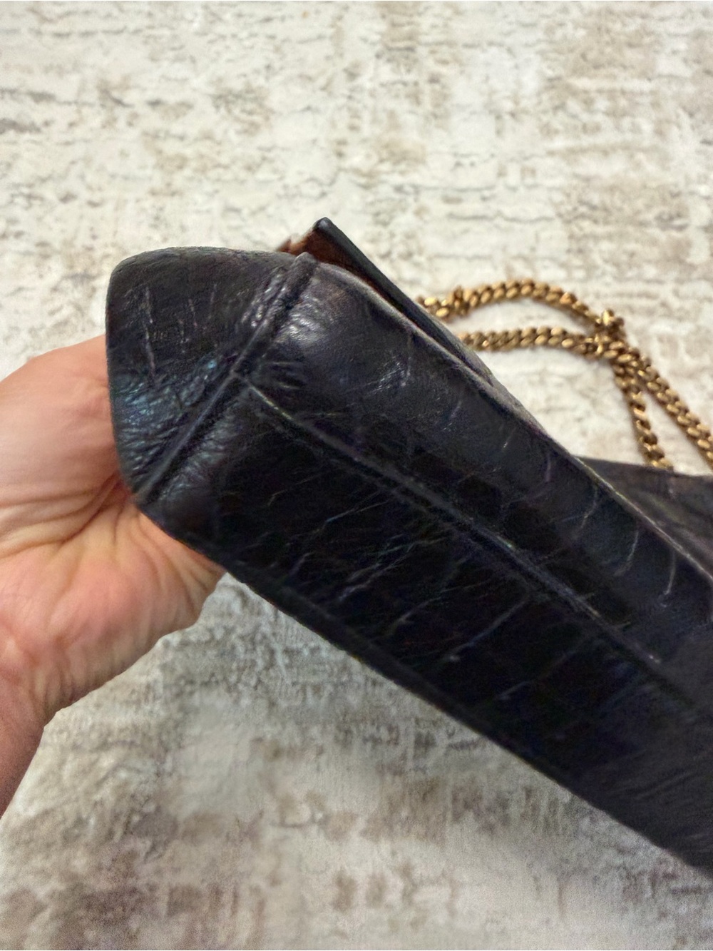 YSL Kate Medium Reversible Shoulder Bag in Croc Embossed Leather and Suede - Picture 10 of 16